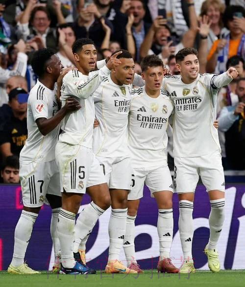 西媒:皇马更衣室陷入分裂,俱乐部失去耐心 西媒:皇马更衣室陷入分裂,俱乐部失去耐心